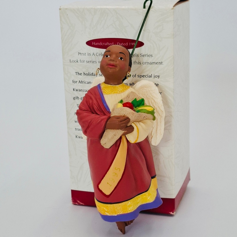 1995 Hallmark Keepsake A Celebration of Angels #1 Kwanzaa Ornament w/ Box